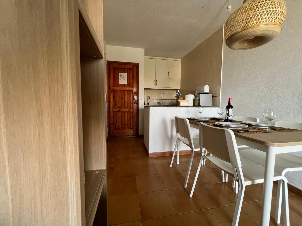 Lovely Hideaway With Pool And White Sand Beach Arenal d'en Castell Exterior foto